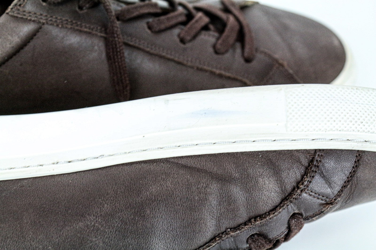 „SUITSUPPLY“ vyriški rudi odiniai žemapadžiai sportbačiai su raišteliais, dydis EU43 