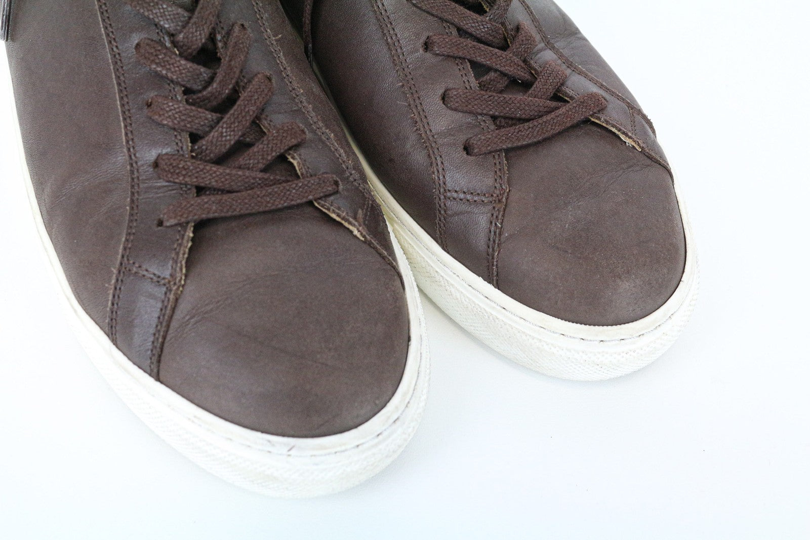 „SUITSUPPLY“ vyriški rudi odiniai žemapadžiai sportbačiai su raišteliais, dydis EU43 