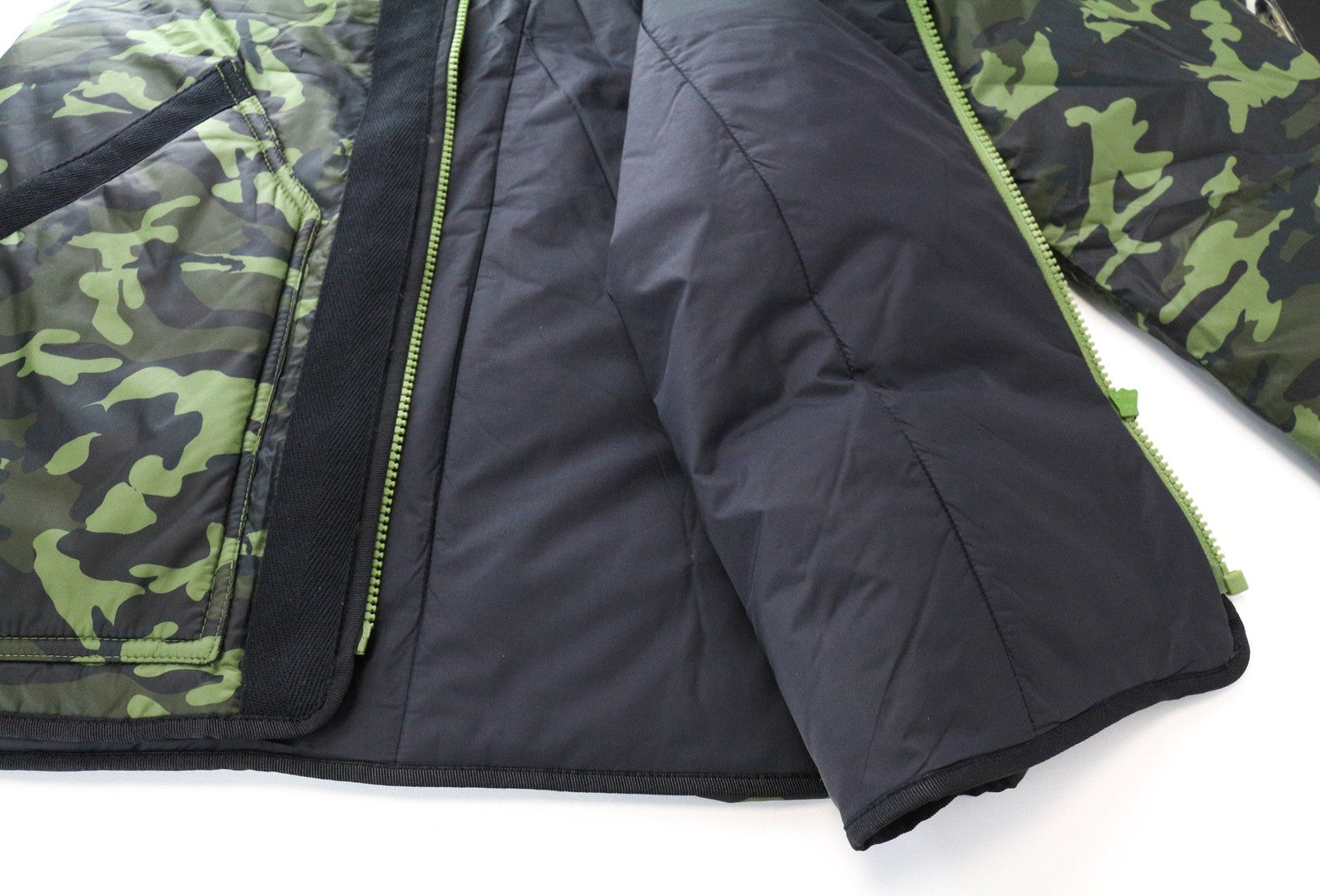 DENHAM vyriška M žalia striukė su gobtuvu, pamušalu, karinio kamufliažinio rašto ilgomis rankovėmis 