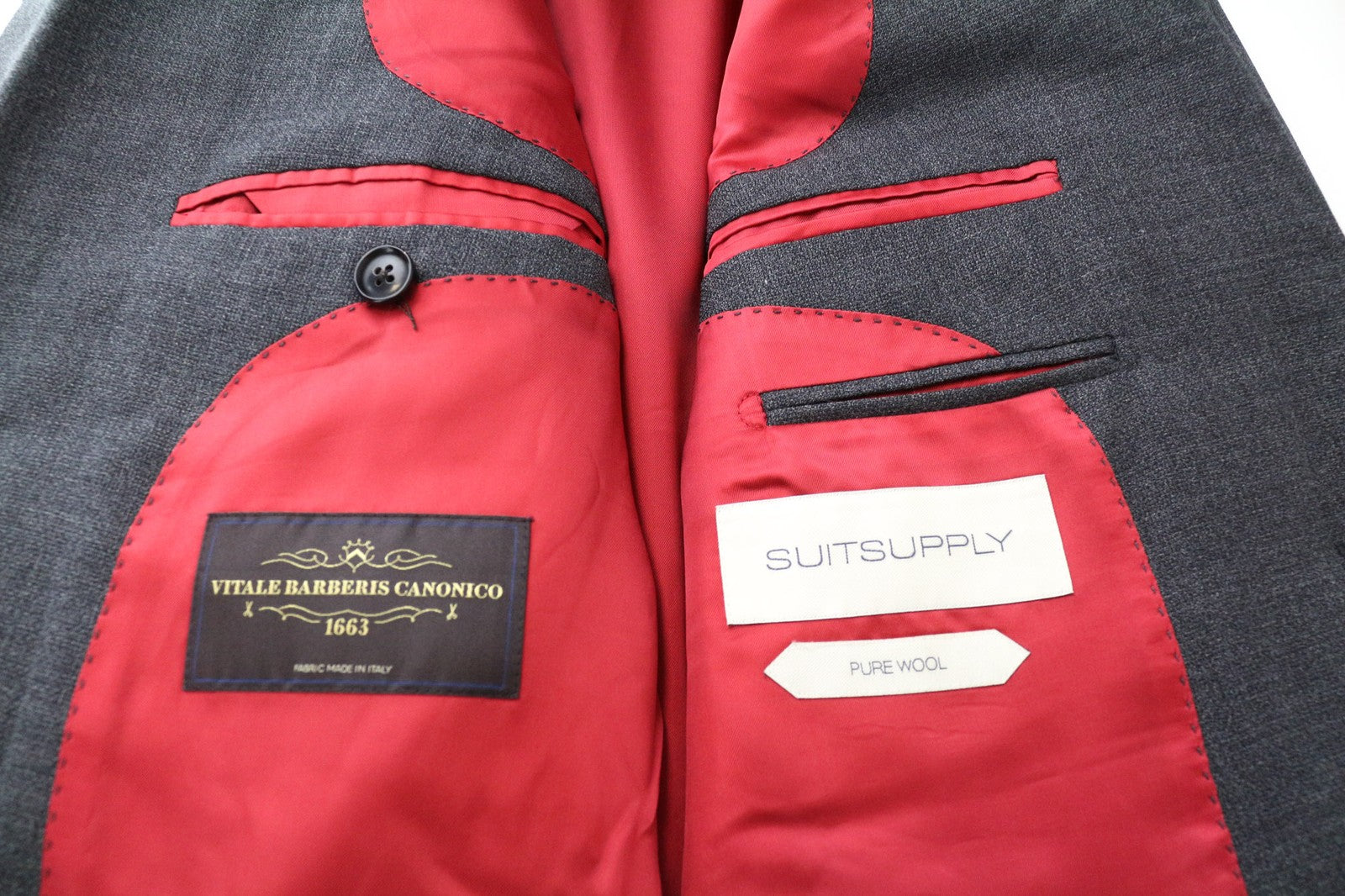 „SUITSUPPLY Sienna“ vyriškas pilkas melanžo vilnonis švarkas, UK38R, klasikinis, su pamušalu 