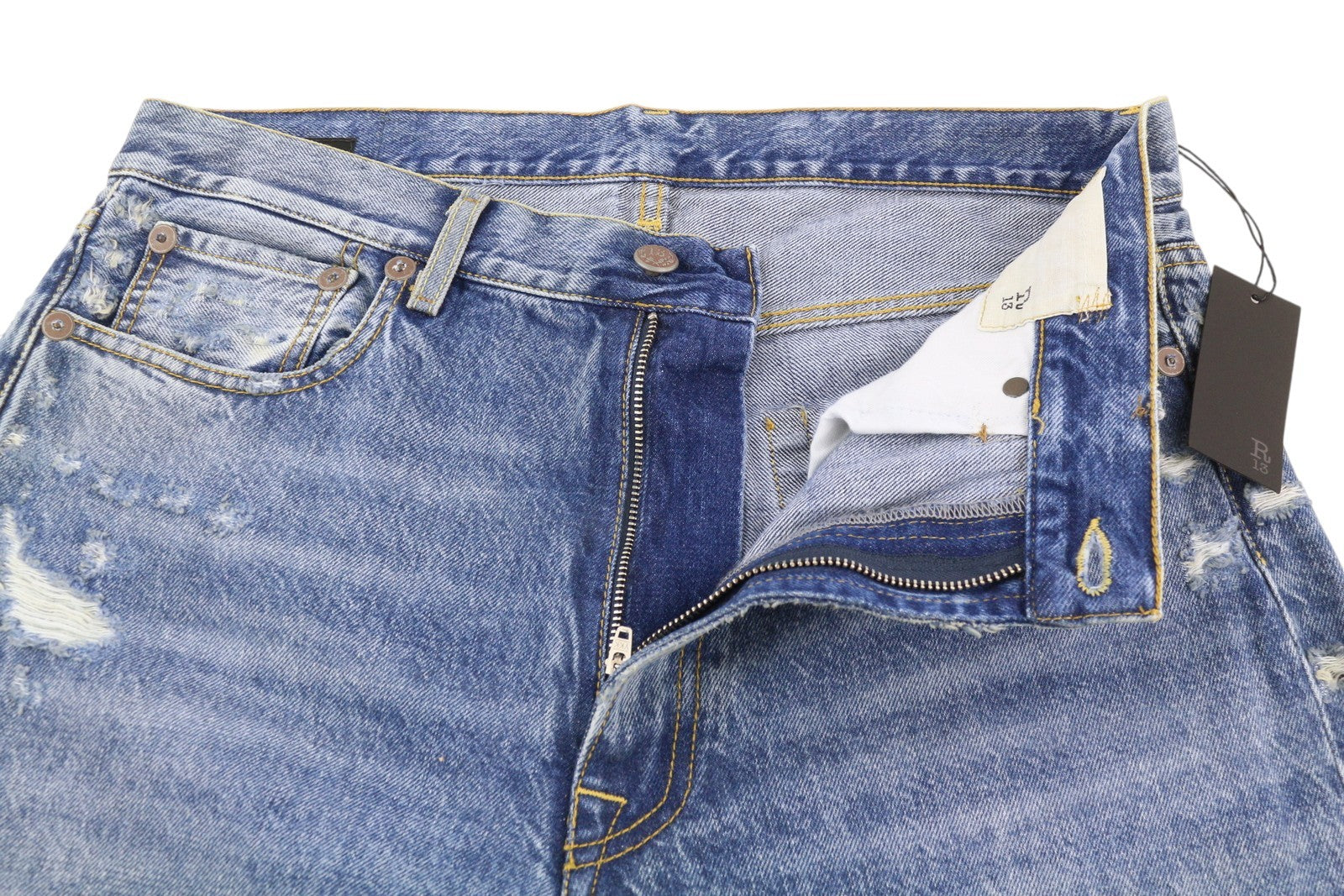 R13 Boyfriend moteriški džinsai, 29 m., su plėšytomis juostelėmis, išblukusiomis kulkšnimis, PS25, rekomenduojama mažmeninė kaina – 595 € 