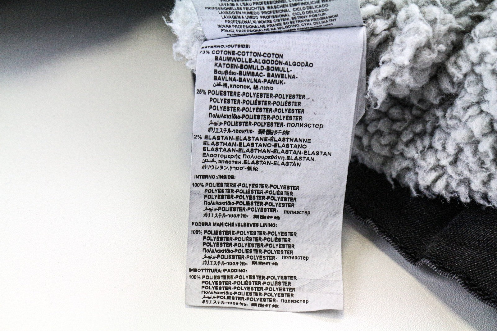 REPLAY moteriškas S dydžio pilkas džinsinis švarkas su medvilniniu pamušalu ir trumpu stiliumi 