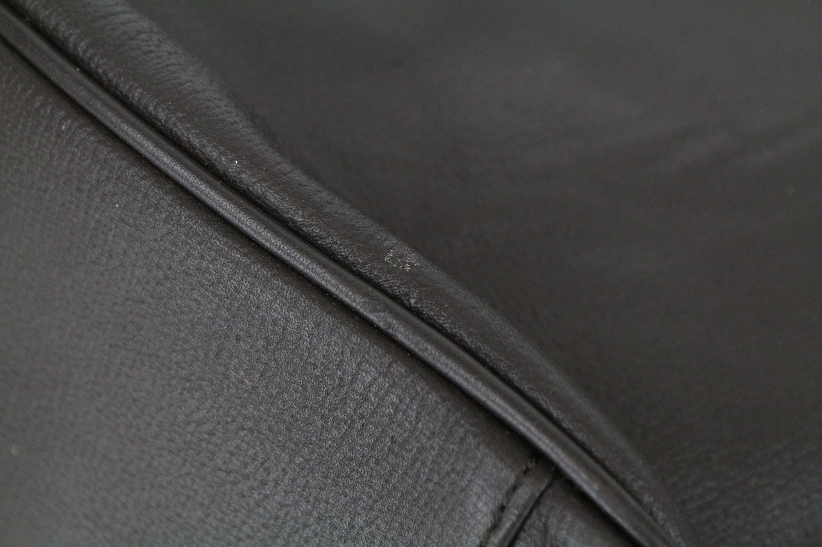 SUITSUPPLY vyriška kuprinė OS tamsiai ruda veršiuko oda su reguliuojamais dirželiais 