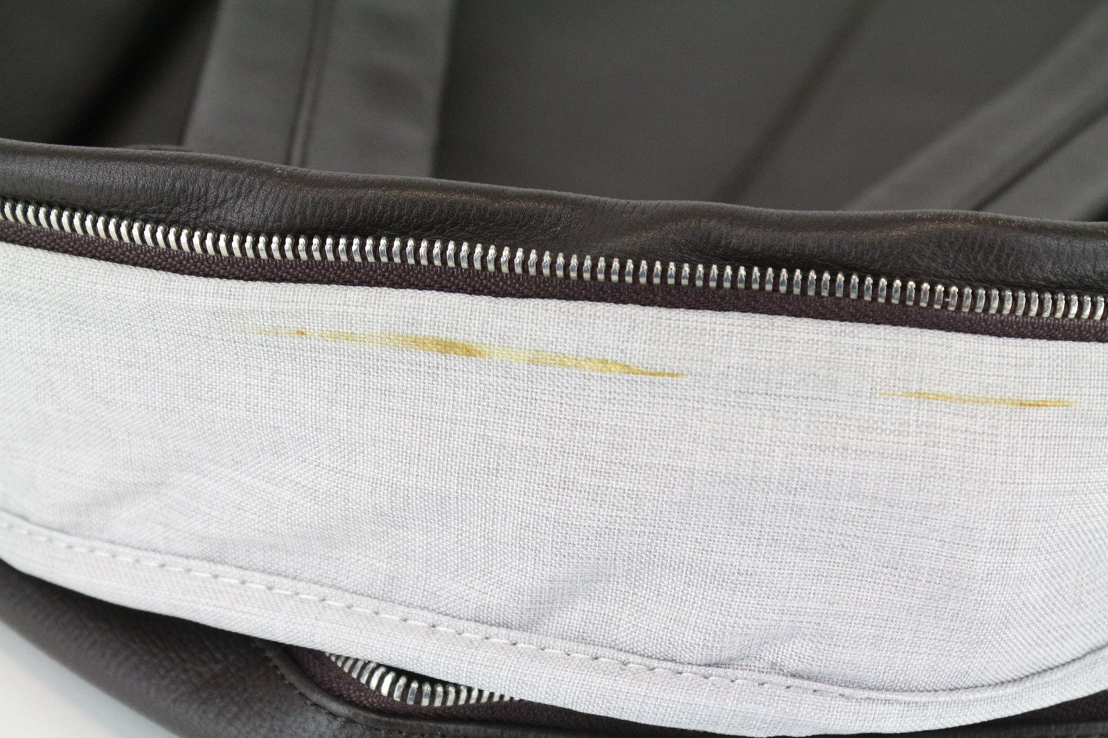 SUITSUPPLY vyriška kuprinė OS tamsiai ruda veršiuko oda su reguliuojamais dirželiais 