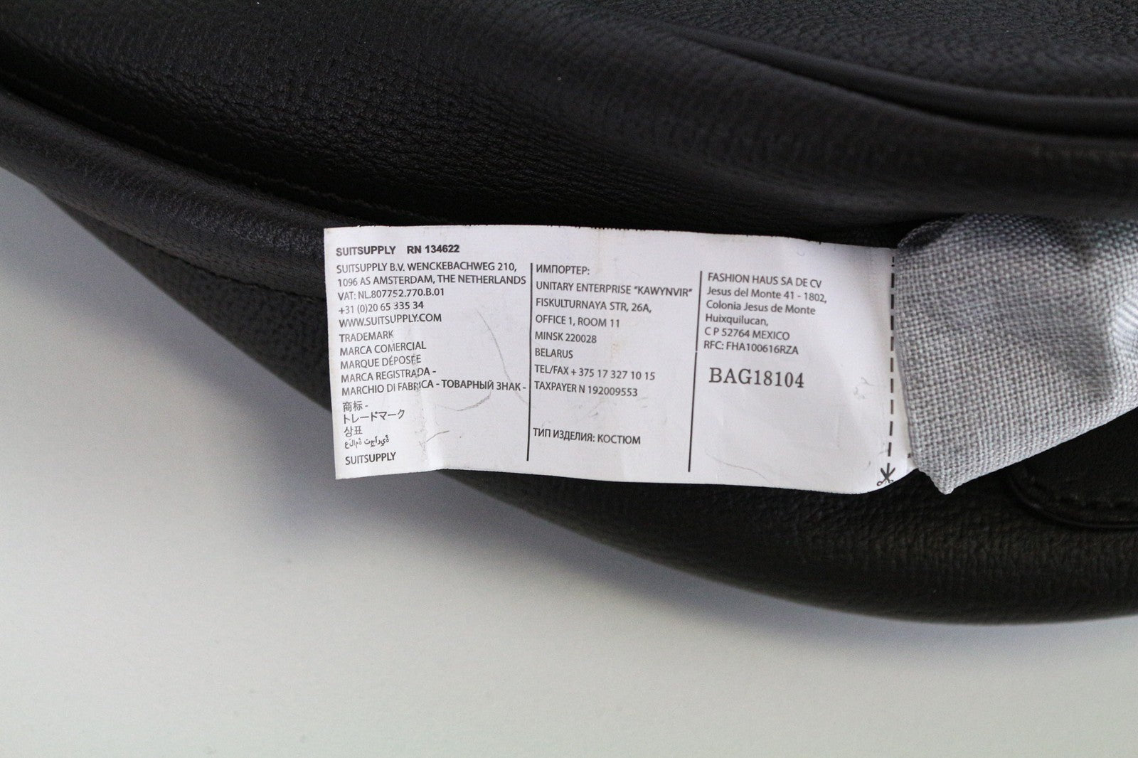 SUITSUPPLY vyriška kuprinė OS tamsiai ruda veršiuko oda su reguliuojamais dirželiais 