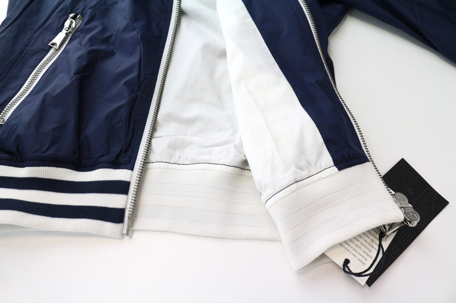 RICHMOND vyriška striukė 50 mėlyna balta lengva užtrauktuku ilgomis rankovėmis 