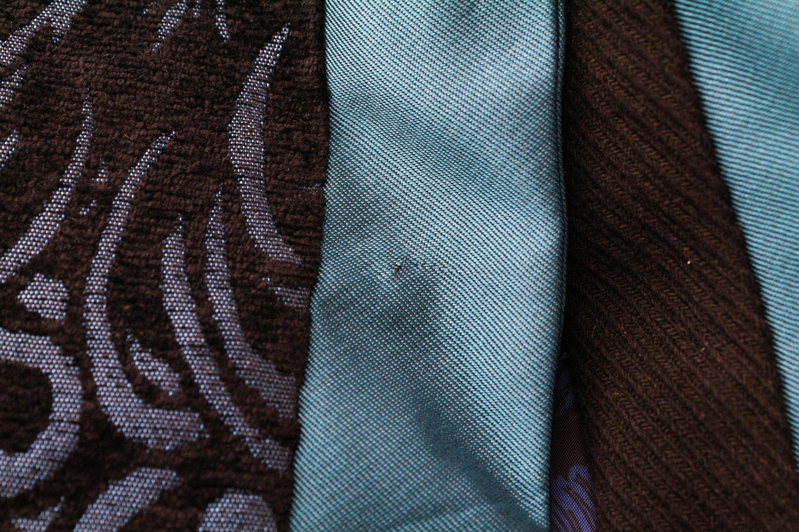 DESIGUAL Dreams moteriškas paltas ~38 juodas su pamušalu, raštuotas, klostuotas, vienos krūtinės 