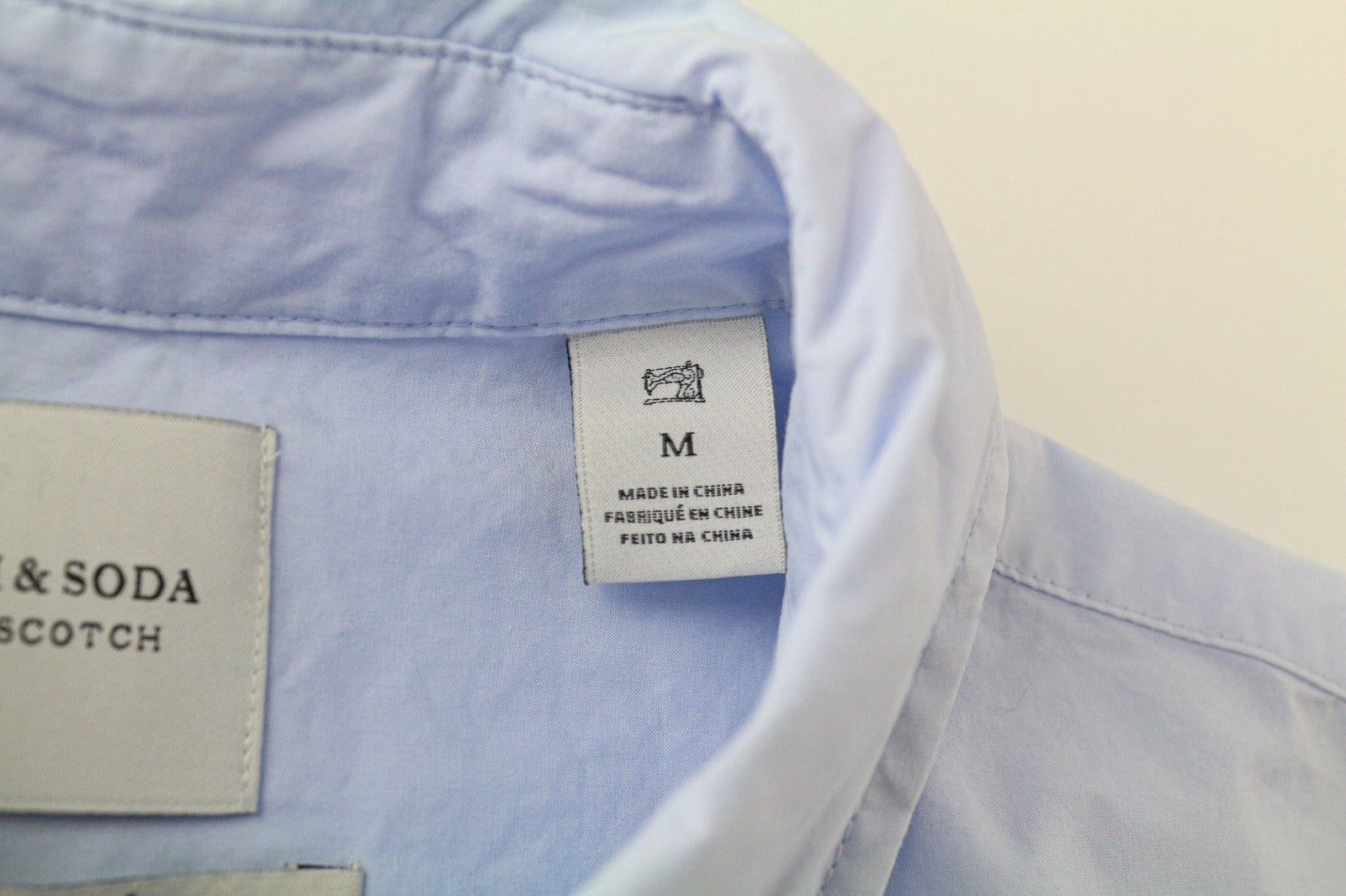 MAISON SCOTCH moteriški marškinėliai šviesiai mėlyni medvilniniai logotipai oficialios ilgomis rankovėmis M 