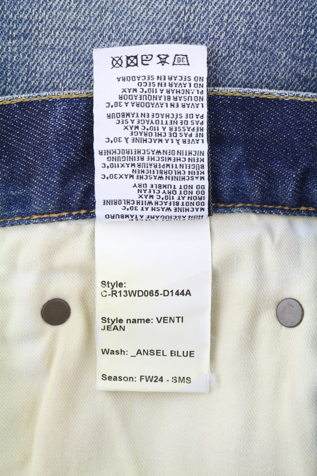 R13 Venti moteriški džinsai, 27 Ansel mėlyni, skalbti, išblukę, laisvo kirpimo, džinsiniai kelnės. Rekomenduojama kaina – 799 €. 