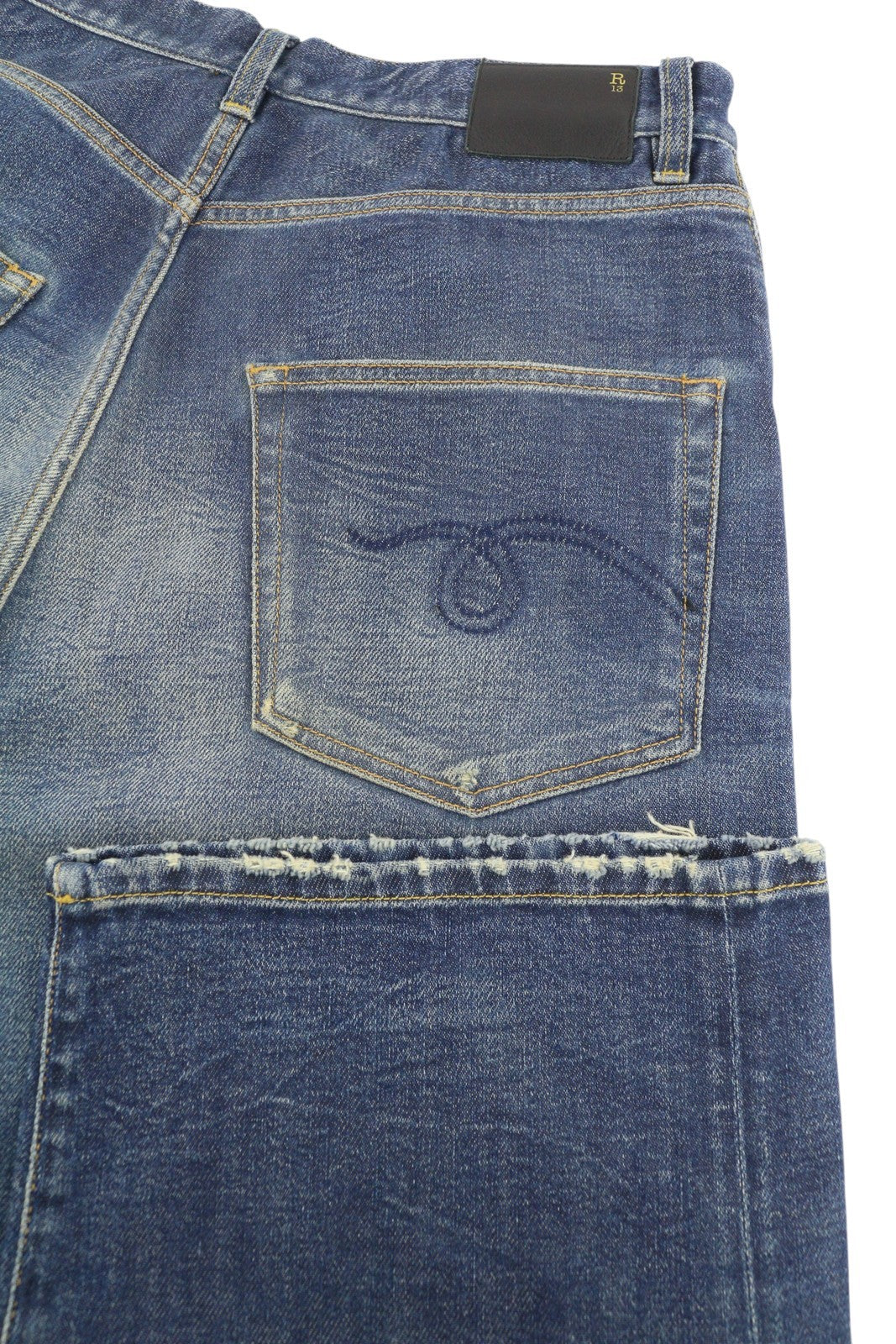 R13 Venti moteriški džinsai, 27 Ansel mėlyni, skalbti, išblukę, laisvo kirpimo, džinsiniai kelnės. Rekomenduojama kaina – 799 €. 