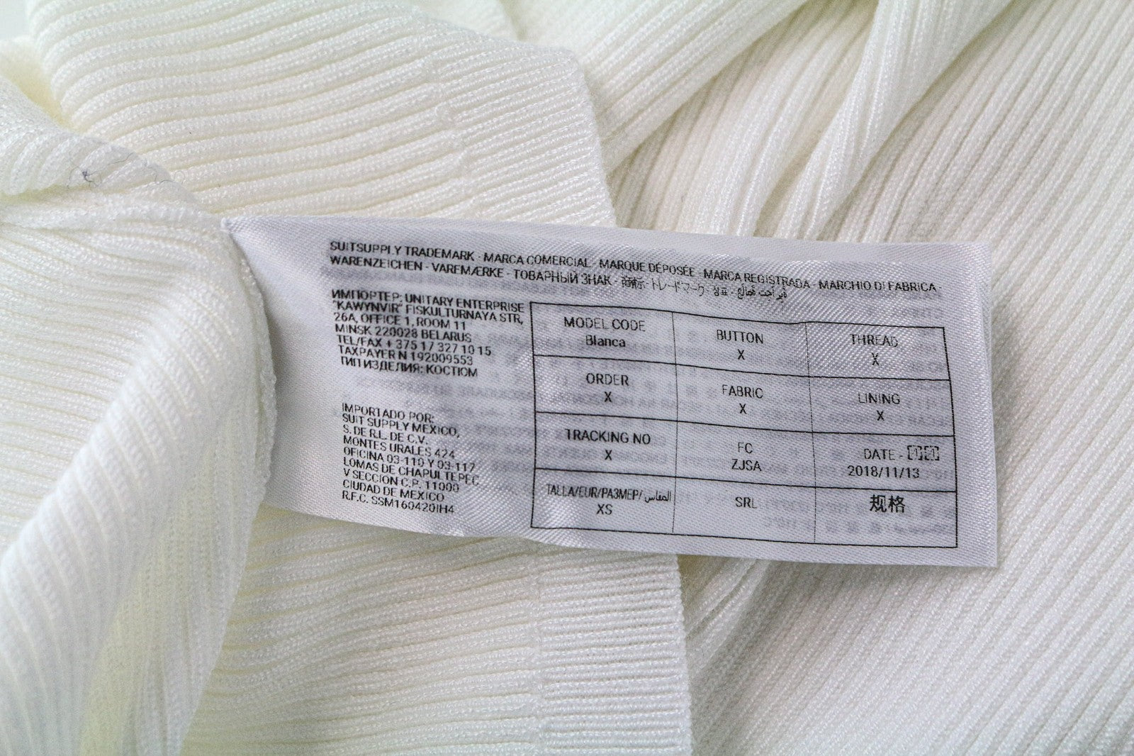 SUISTUDIO Blanca moteriški marškinėliai XS, balti berankoviai briaunoti apvalios iškirptės marškinėliai 