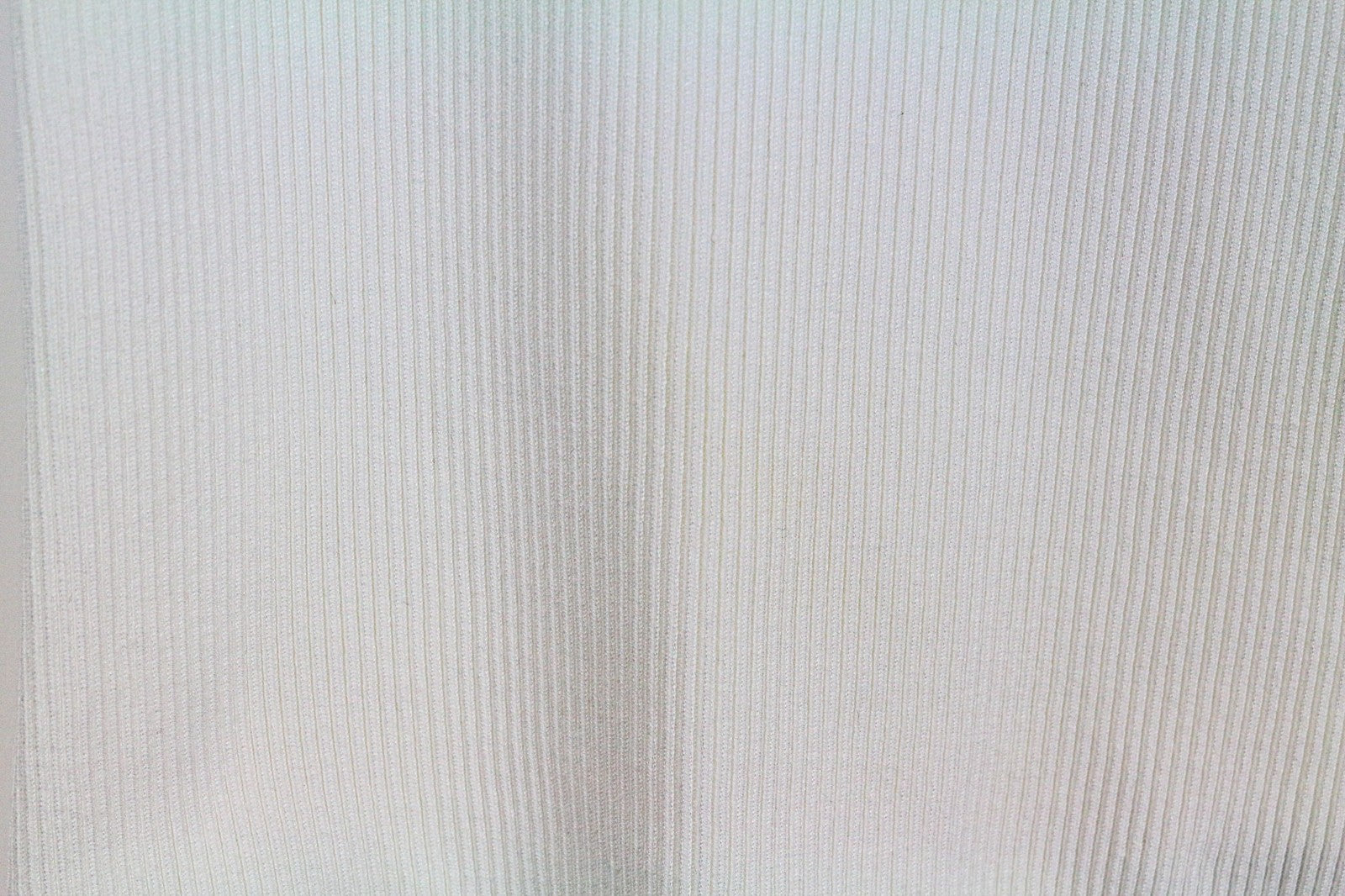 SUISTUDIO Blanca moteriški marškinėliai XS, balti berankoviai briaunoti apvalios iškirptės marškinėliai 