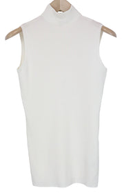 SUISTUDIO Blanca moteriški marškinėliai be rankovių, briaunoti, balkšvi, ploni, aukštu kaklu 