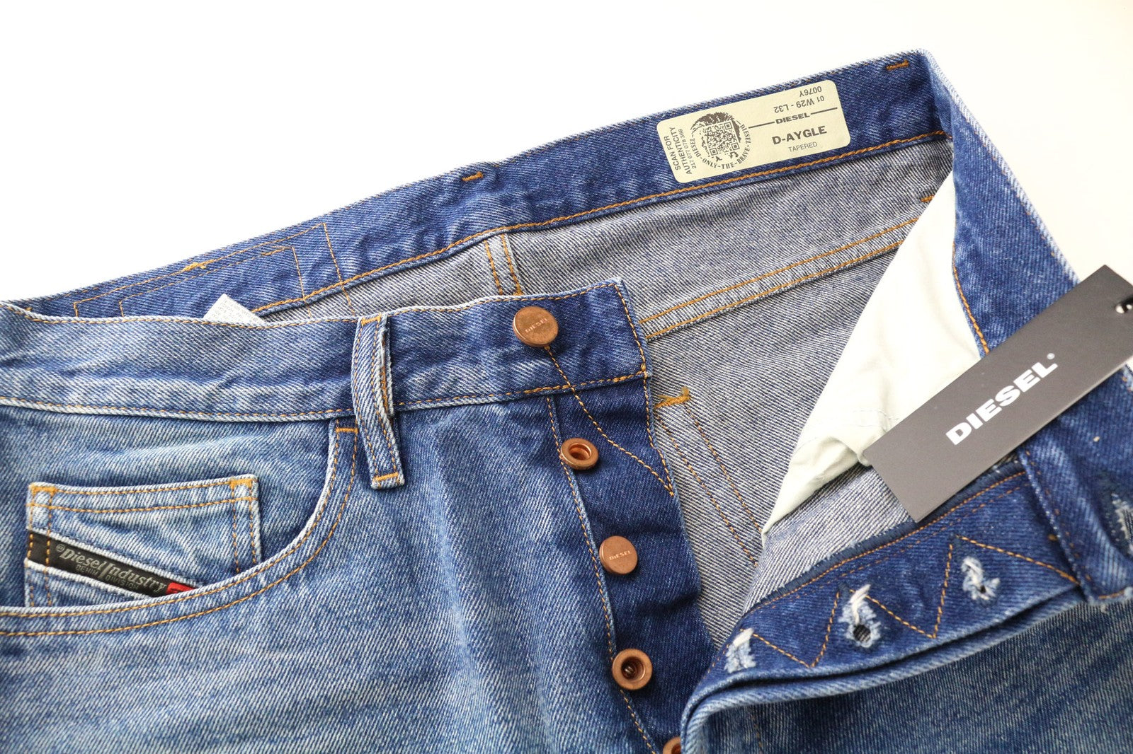 DIESEL D-Aygle 0076Y vyriški džinsai W29/L32 mėlyni, siaurėjantys, netempiami, su sagomis 