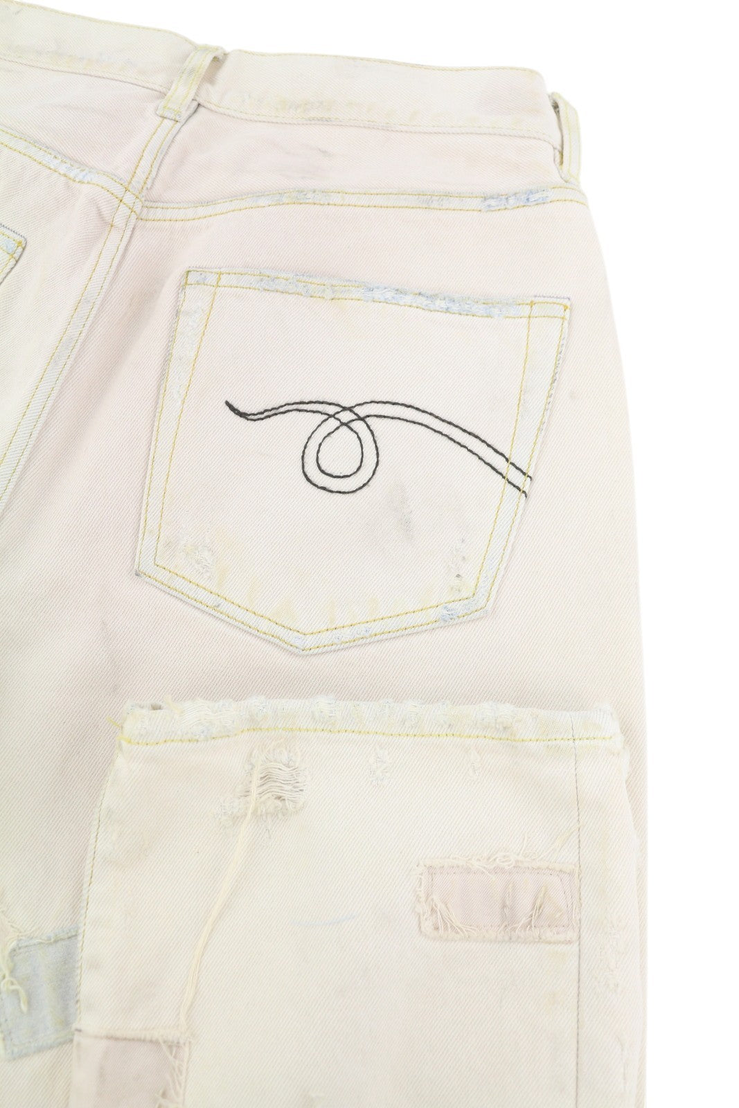 R13 Boyfriend moteriški džinsai, 27 dydis, šviesiai rožinės spalvos, su įplyšusiais lopais, su nešvariu įvaizdžiu ant kulkšnies. 