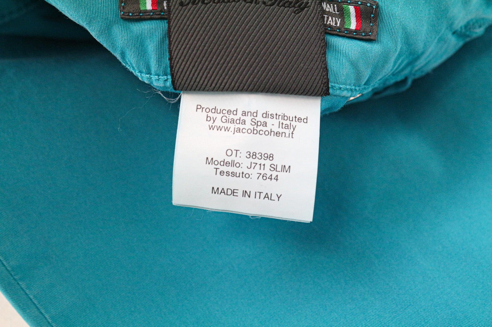 JACOB COHEN J711 moteriškos vandens mėlynos plonos medvilninės tamprios kelnės W25 plokščia priekine dalimi 