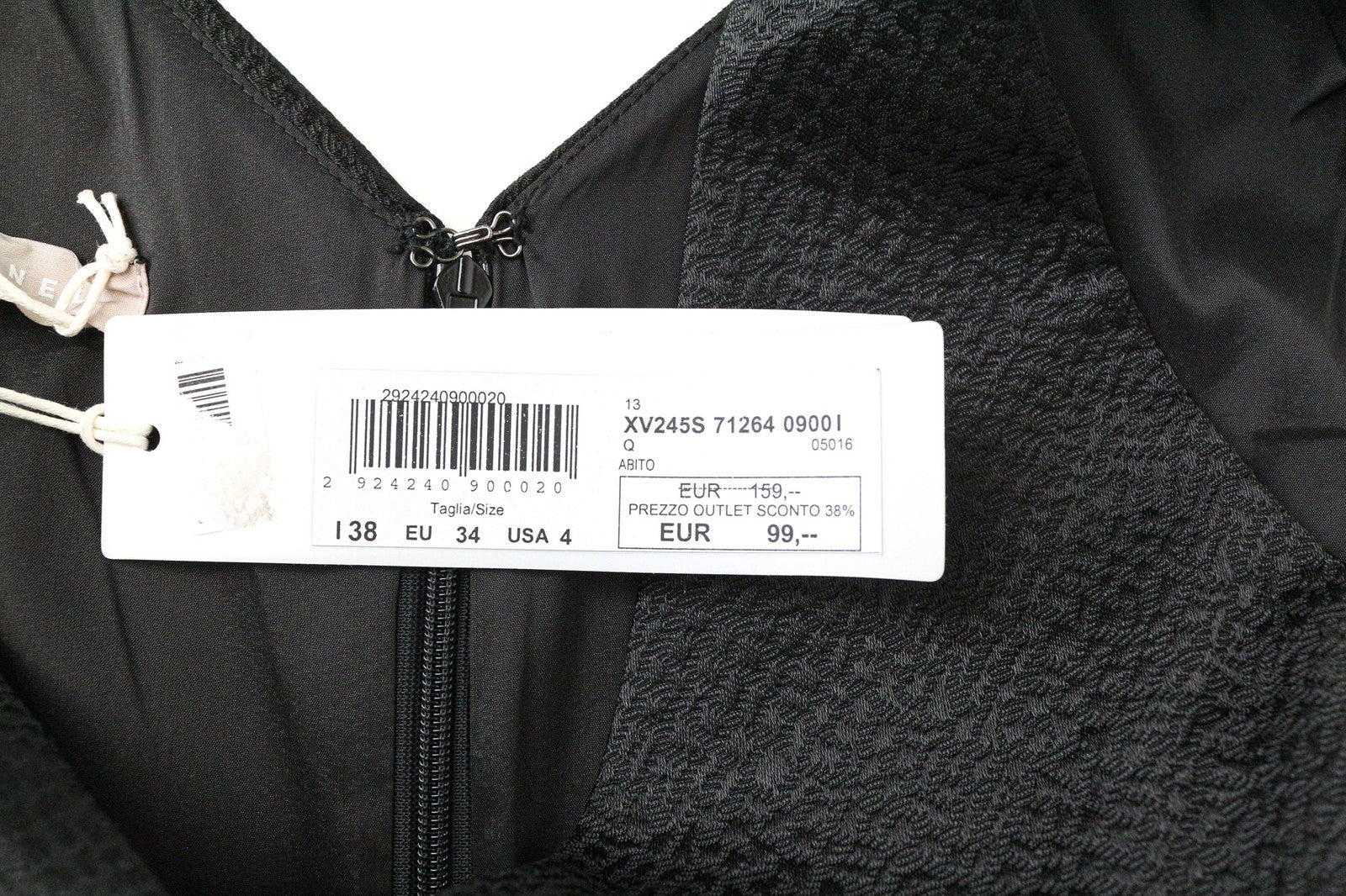 STEFANEL moteriška juoda be rankovių prigludusi trumpa klasikinė suknelė su V formos iškirpte EU34 