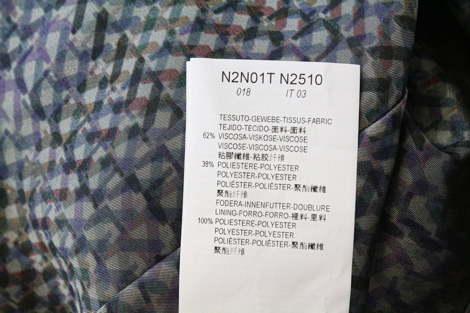 EMPORIO ARMANI moteriškas IT44/UK12 pilkas klostuotas burbulinis mini sijonas su pamušalu ir raštuotu raštu 