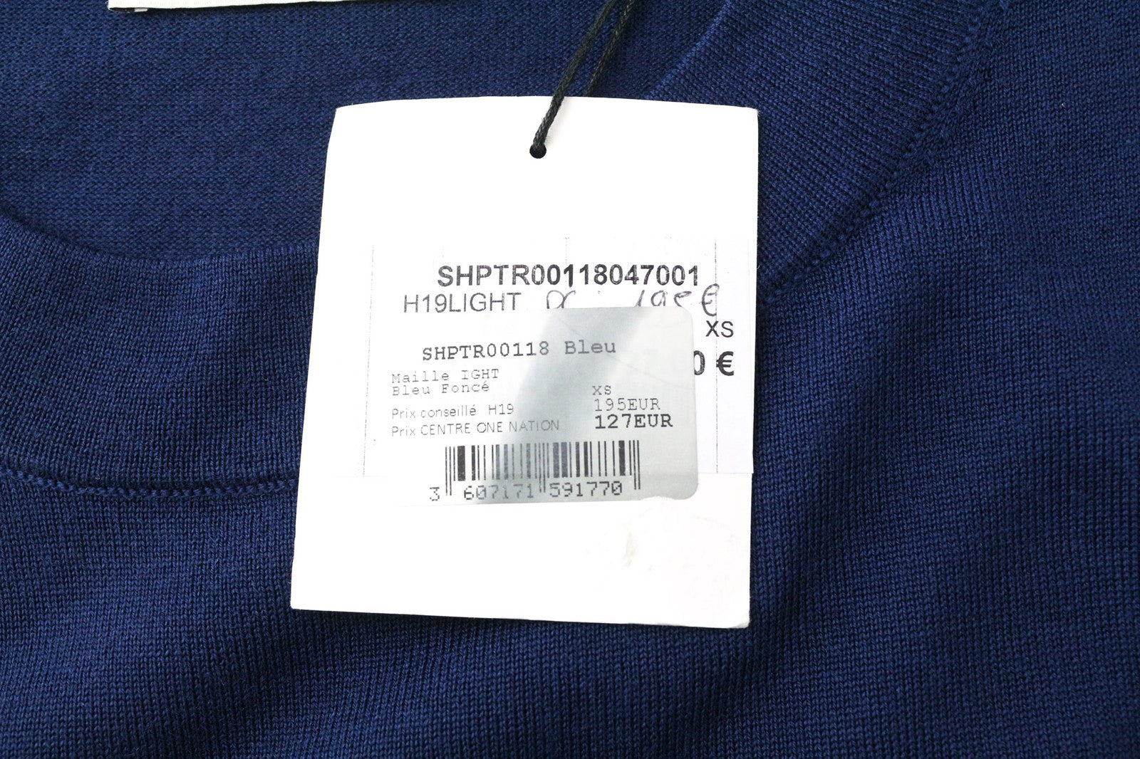 SANDRO vyriškas XS dydžio tamsiai mėlynas plonas grynos vilnos megztinis apvalia kaklo apykakle 