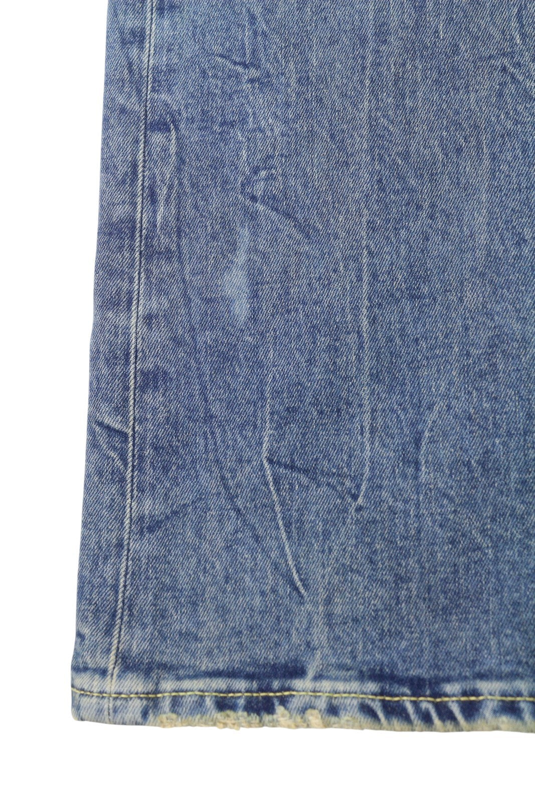 R13 Jane moteriški džinsai, 26 Kelly tamprūs, išblukę, skalbti, išblukę, platėjantys, mėlyni. Rekomenduojama kaina – 699 €. 