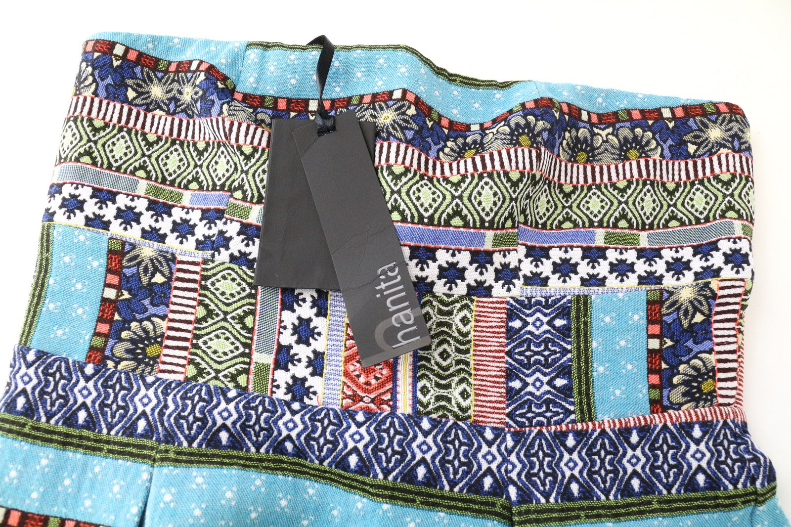 HANITA moteriška suknelė S mėlyna mini bandeau su klostėmis, raštuota atvira nugara, su sagomis 