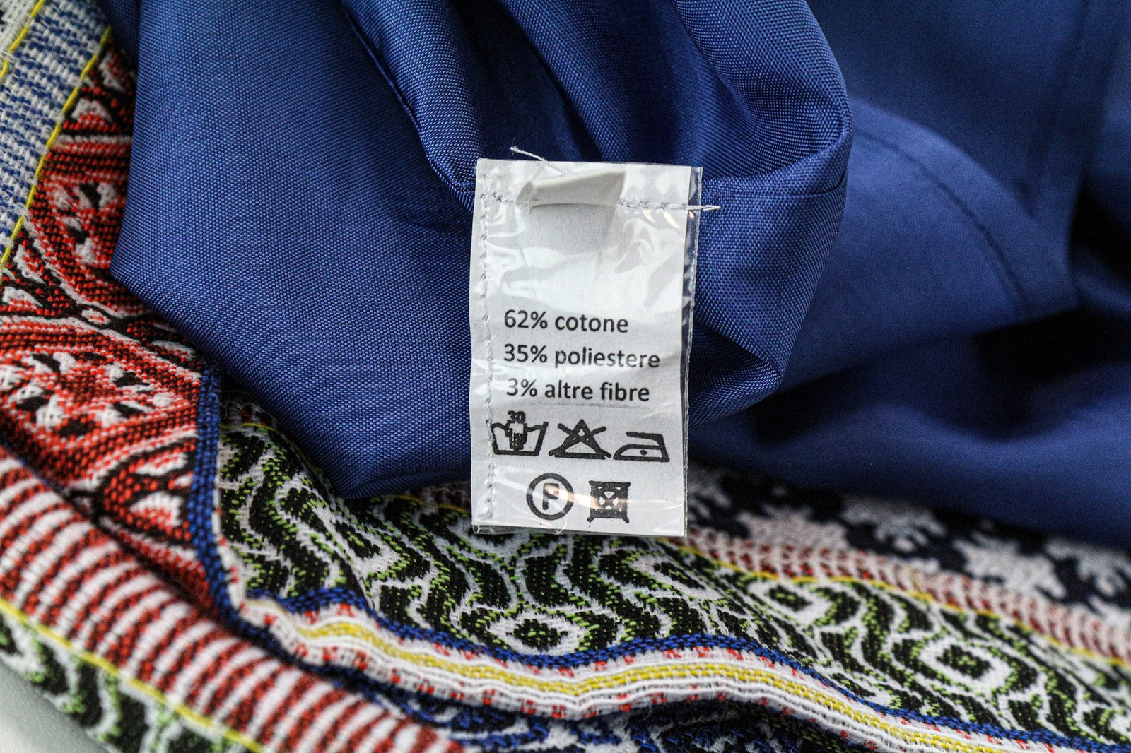 HANITA moteriška suknelė S mėlyna mini bandeau su klostėmis, raštuota atvira nugara, su sagomis 