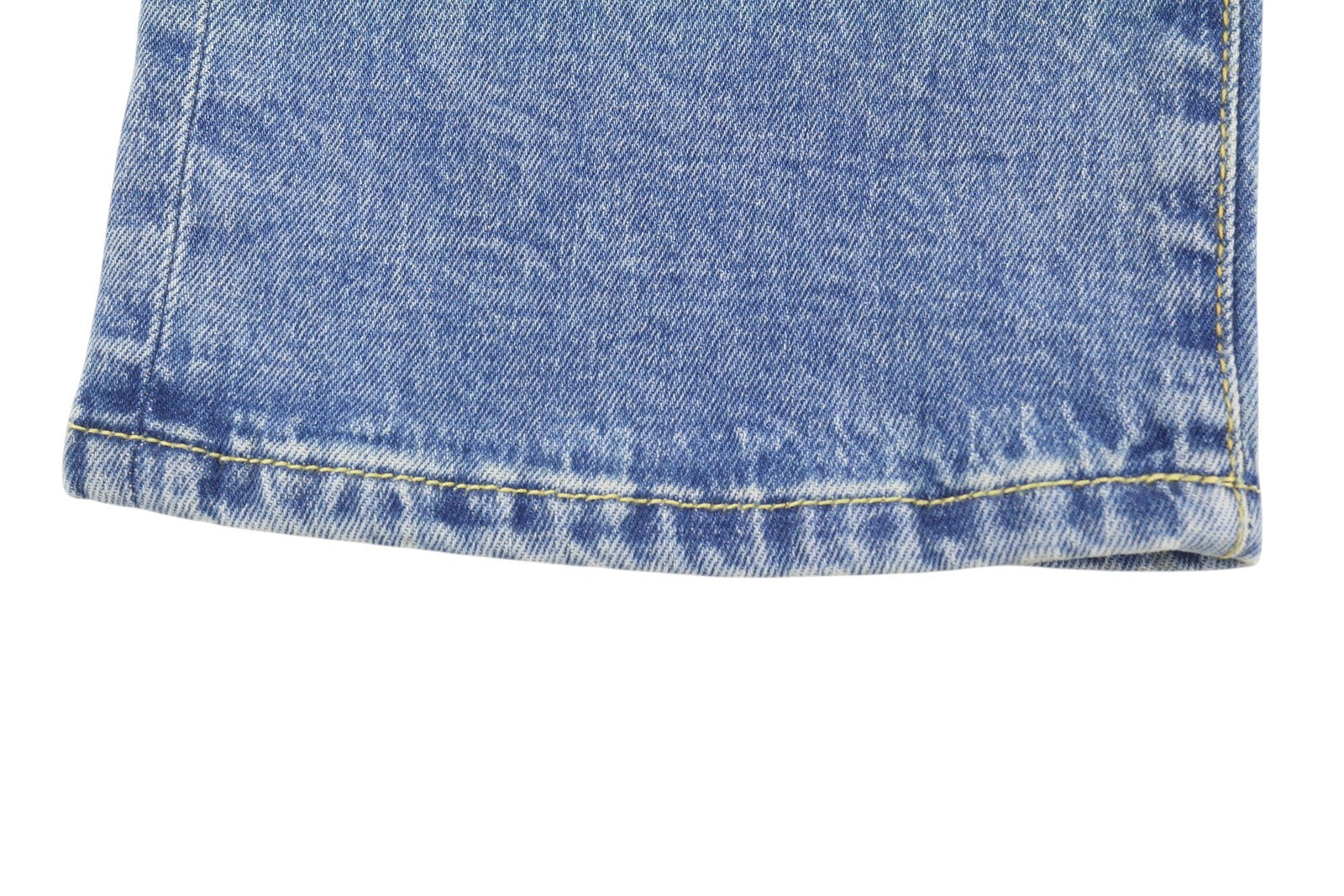 R13 Kick Fit moteriški džinsai 28 Jasper tamprūs, skalbti, išblukę, trumpinti iki kulkšnių. 