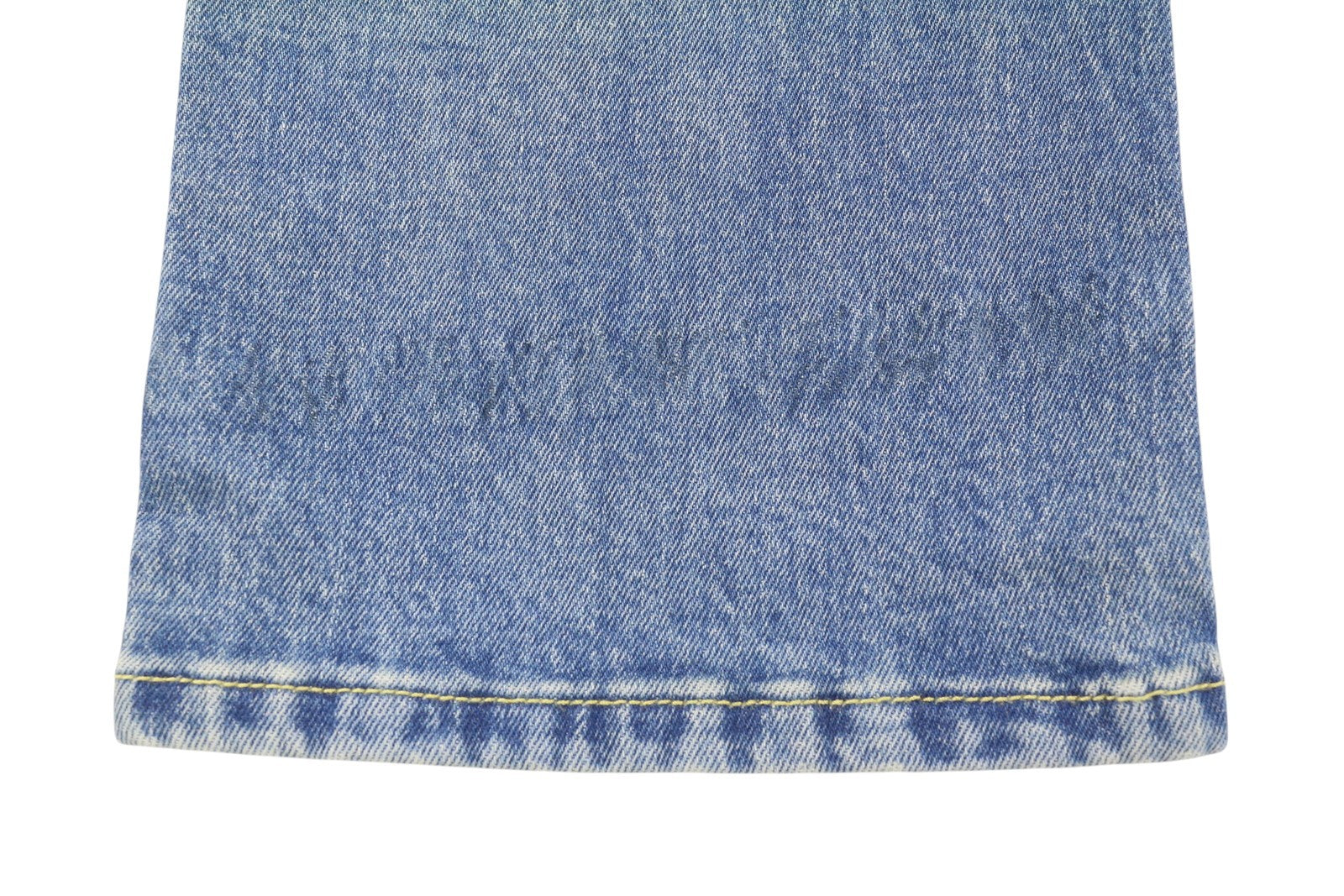 R13 Kick Fit moteriški džinsai 28 Jasper tamprūs, skalbti, išblukę, trumpinti iki kulkšnių. 