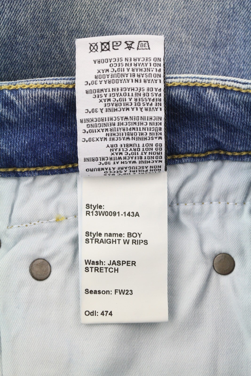 R13 berniukiški tiesūs, plėšyti moteriški džinsai 26 Jasper tamprūs, išblukinti, skalbti, trumpinti džinsai 