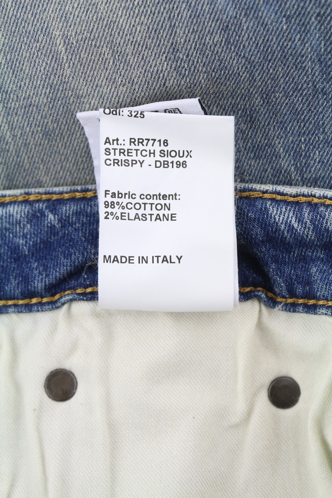 R13 Kick Fit moteriški džinsai, 28 Kelly tamprūs, skalbti, išblukę, iki kulkšnių, rekomenduojama kaina – 699 € 