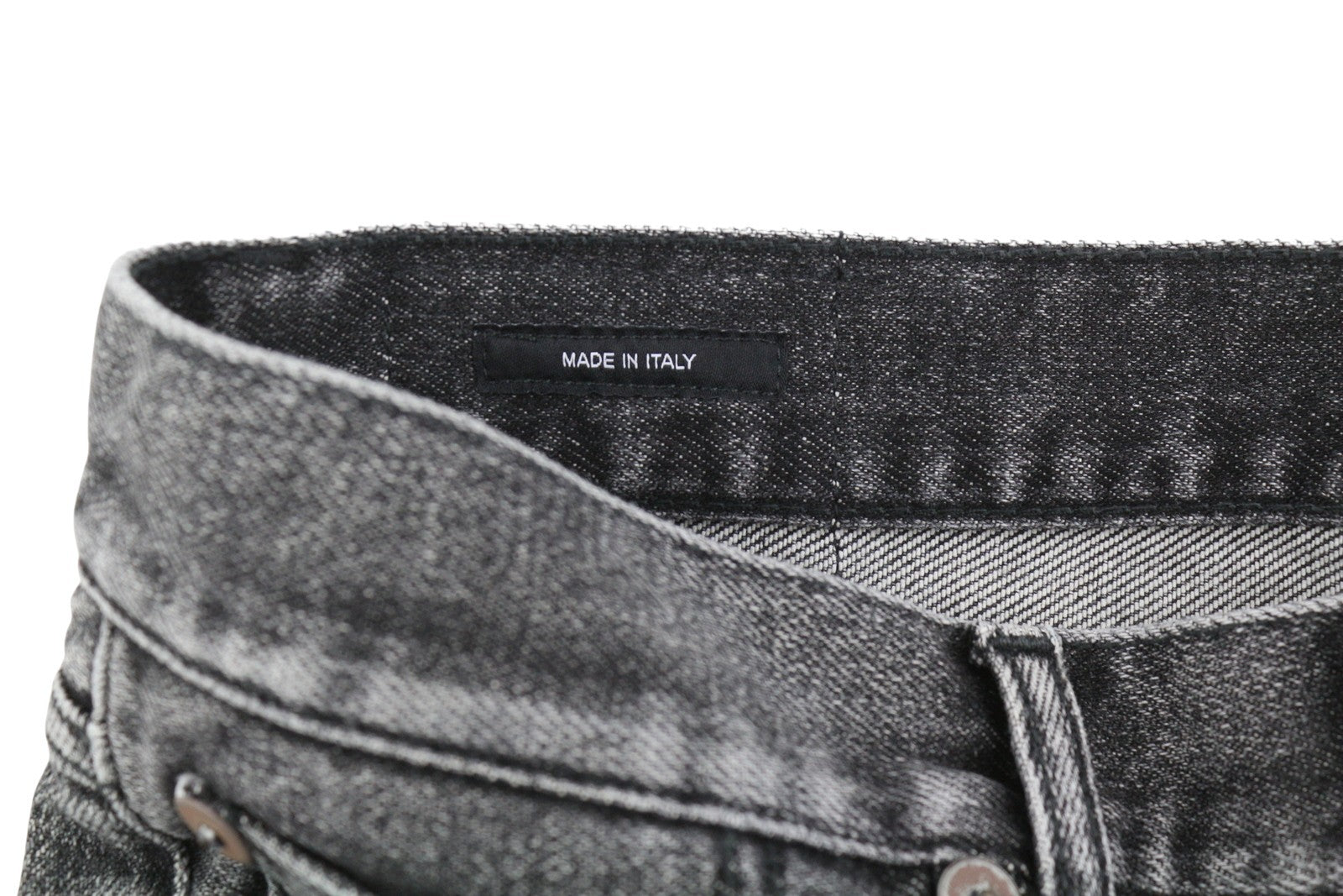 R13 Boyfriend moteriški džinsai 27 juodi, skalbti, išblukę, iki kulkšnių, trumpinti, su užtrauktuku. 