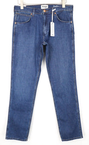 WRANGLER Greensboro vyriški džinsai W31/L34 tiesaus kirpimo, mėlyni, skalbto medvilninio džinso spalvos. 