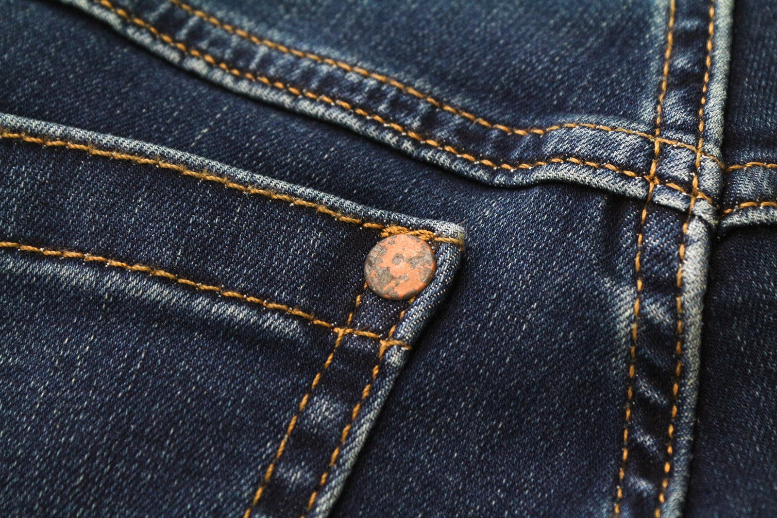 WRANGLER Larston vyriški džinsai W29/L32 Slim tamsiai mėlyni siaurėjantys tamprūs džinsai su užtrauktuku 