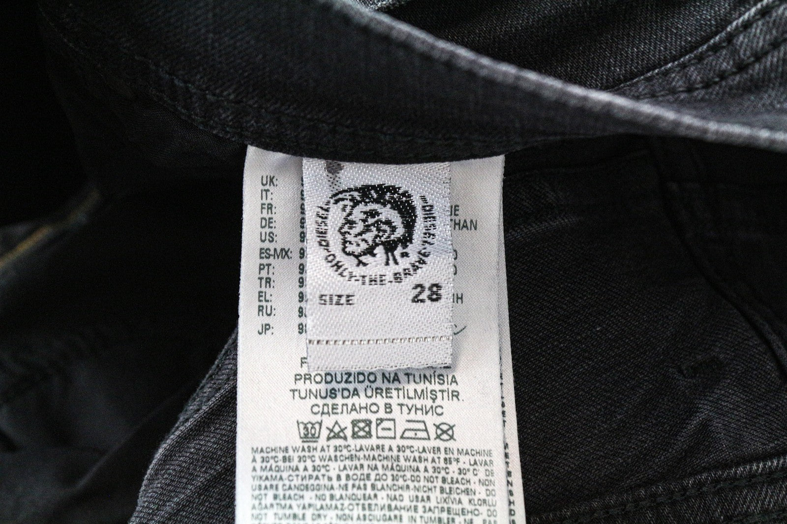 DIESEL Tepphar 069DV vyriški džinsai W28/L34 juodi, ploni, morkų spalvos, tamprūs, džinsai 