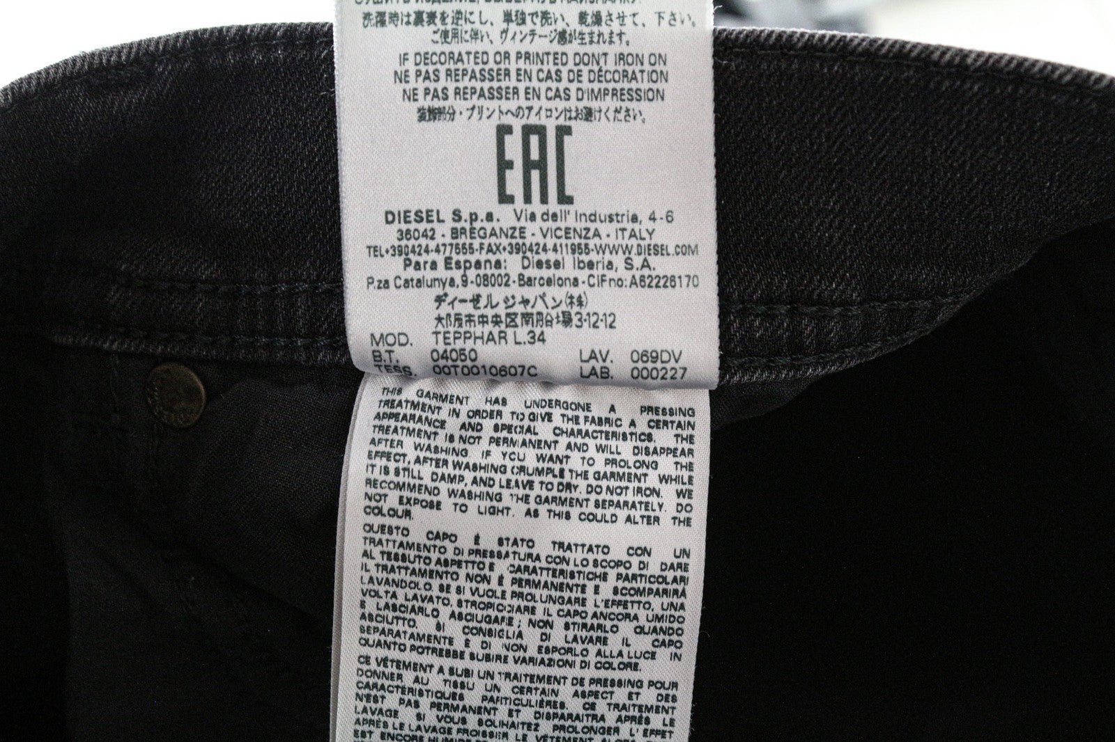 DIESEL Tepphar 069DV vyriški džinsai W28/L34 juodi, ploni, morkų spalvos, tamprūs, džinsai 