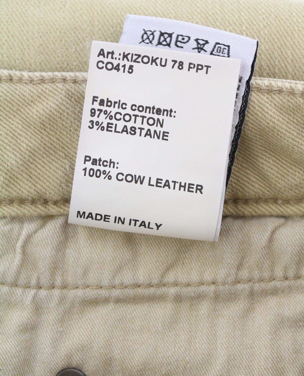 R13 berniukiški tiesūs moteriški džinsai, 26 chaki spalvos, tamprūs, išblukę, trumpinti iki kulkšnių, rekomenduojama kaina – 699 € 