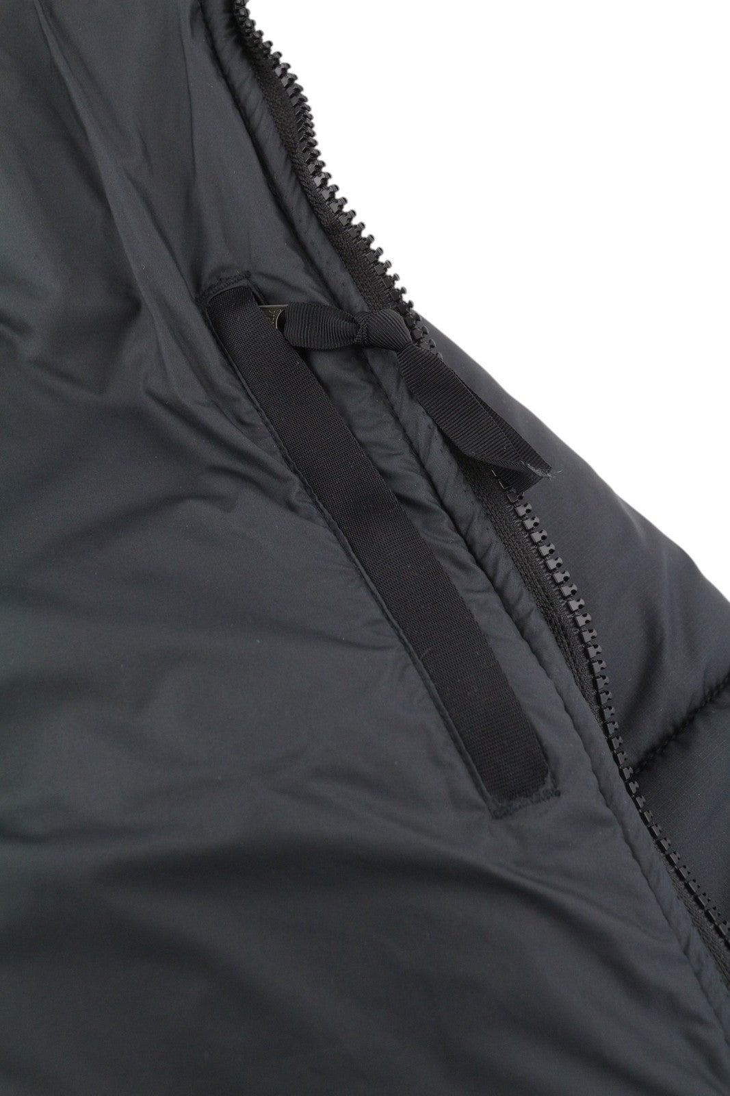 THE NORTH FACE Saikuru moteriška striukė S, juoda, izoliuota, dygsniuota, aukšta apykakle, pūkuota S dydis 