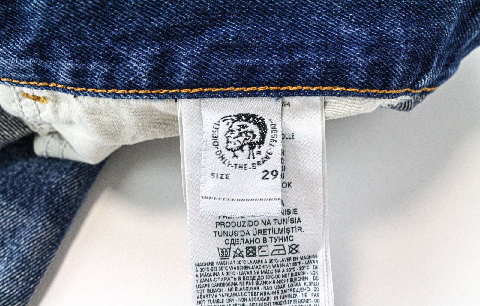 DIESEL D-Aygle 0076Y vyriški džinsai W29/L32 mėlyni su sagomis, netempiamu kirpimu 