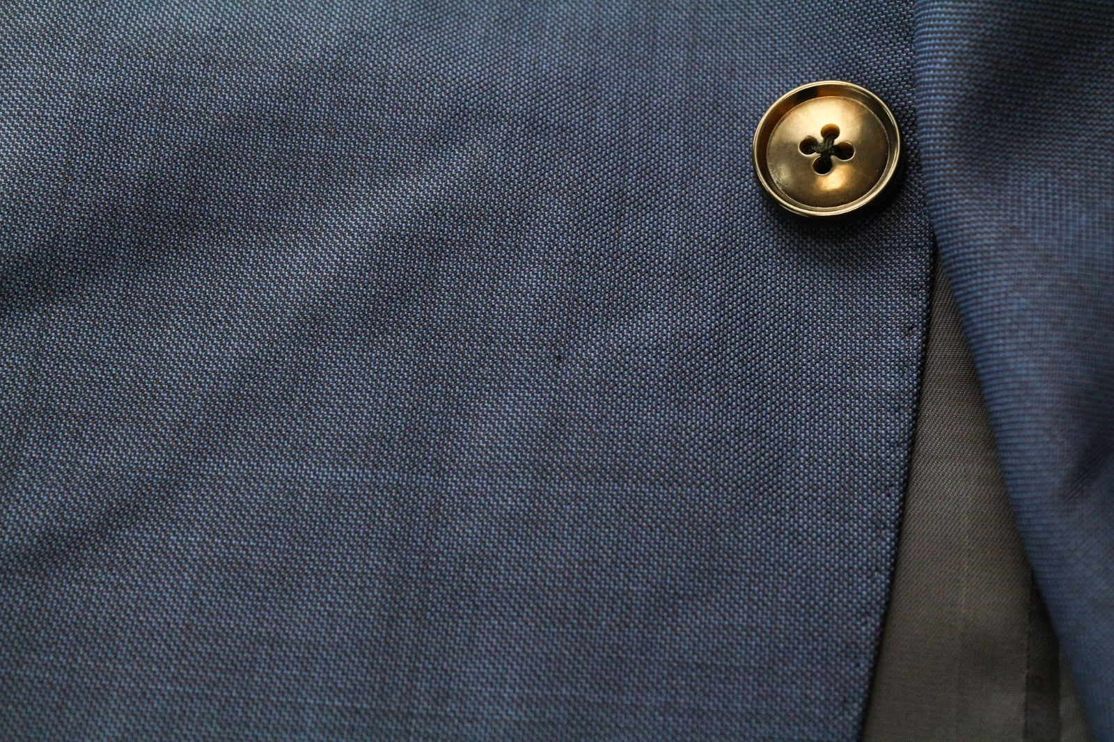 SUITSUPPLY Lazio Men's Suit UK48S Slim Pure Wool Mid Blue Sharkskin 2-Piece