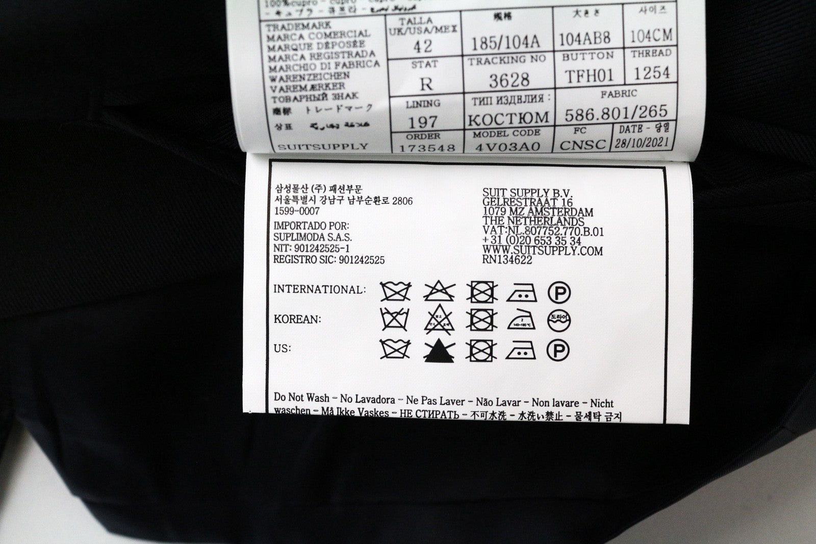 SUITSUPPLY Ferrara vyriška liemenė UK42R mėlyna plona vilnonė V formos iškirpte, reguliuojamo kirpimo 