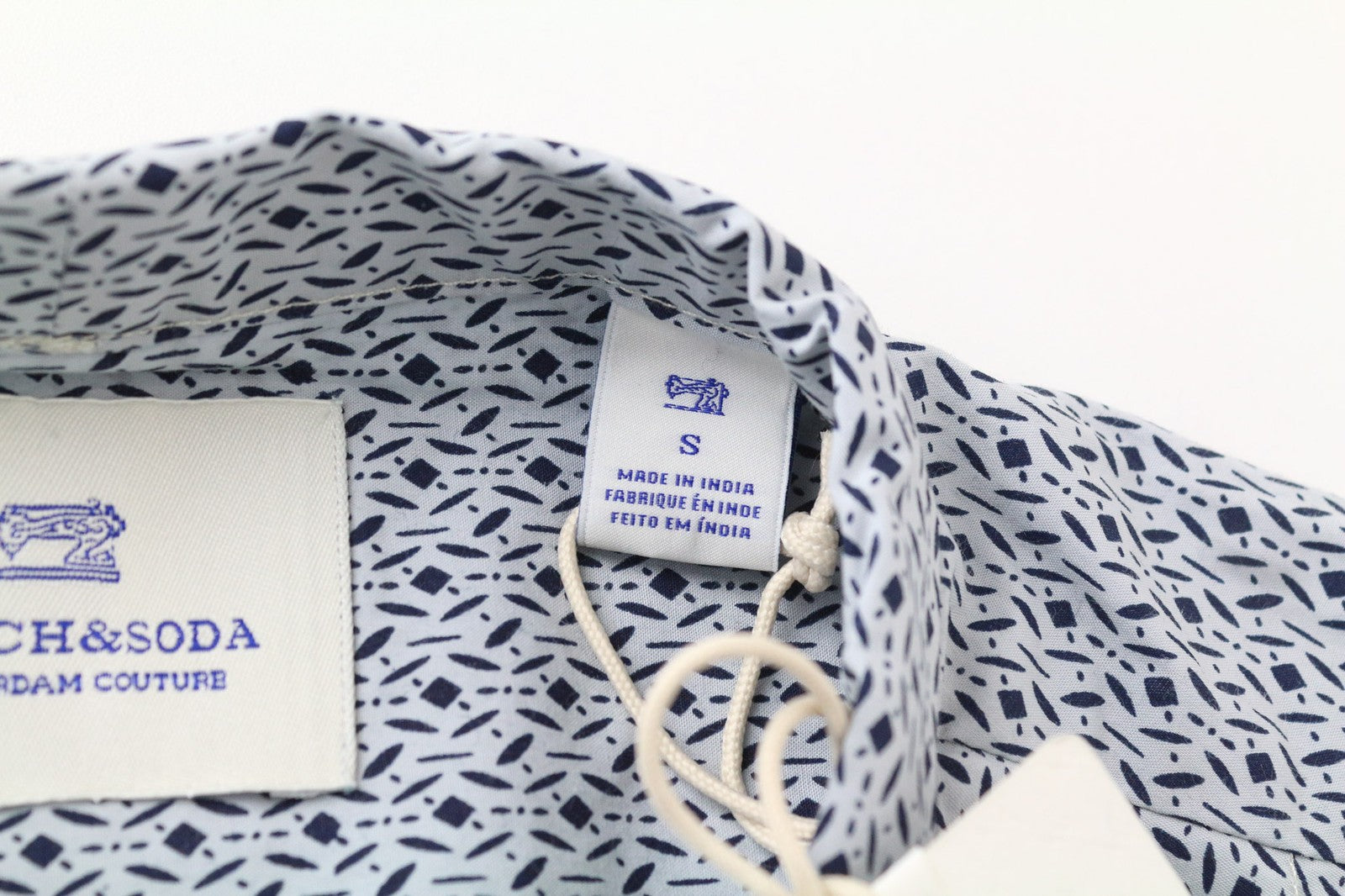 SCOTCH &amp; SODA vyriški marškinėliai su mėlyna spalva, grynos medvilnės poplino raštu, laisvalaikio stiliaus, su sagomis