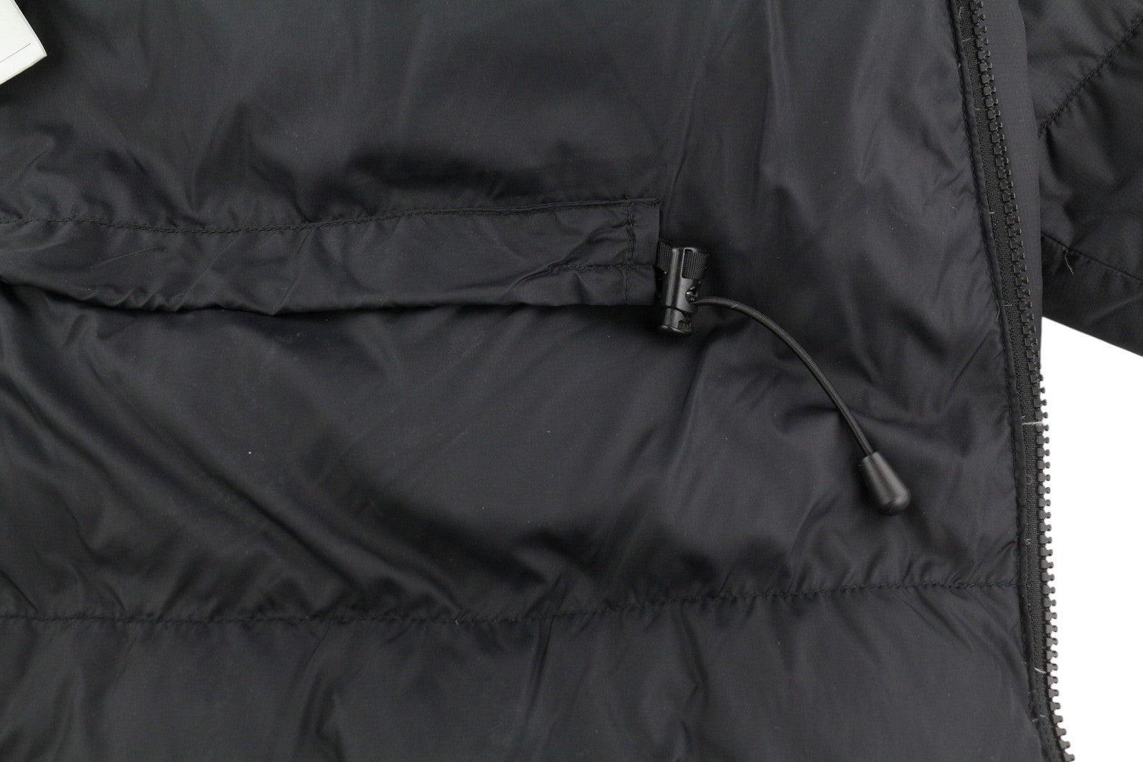 BERGANS OF NORWAY 5331 pūkinė parka vyriška striukė XL, juoda, su gobtuvu, dygsniuota, kompresinė 