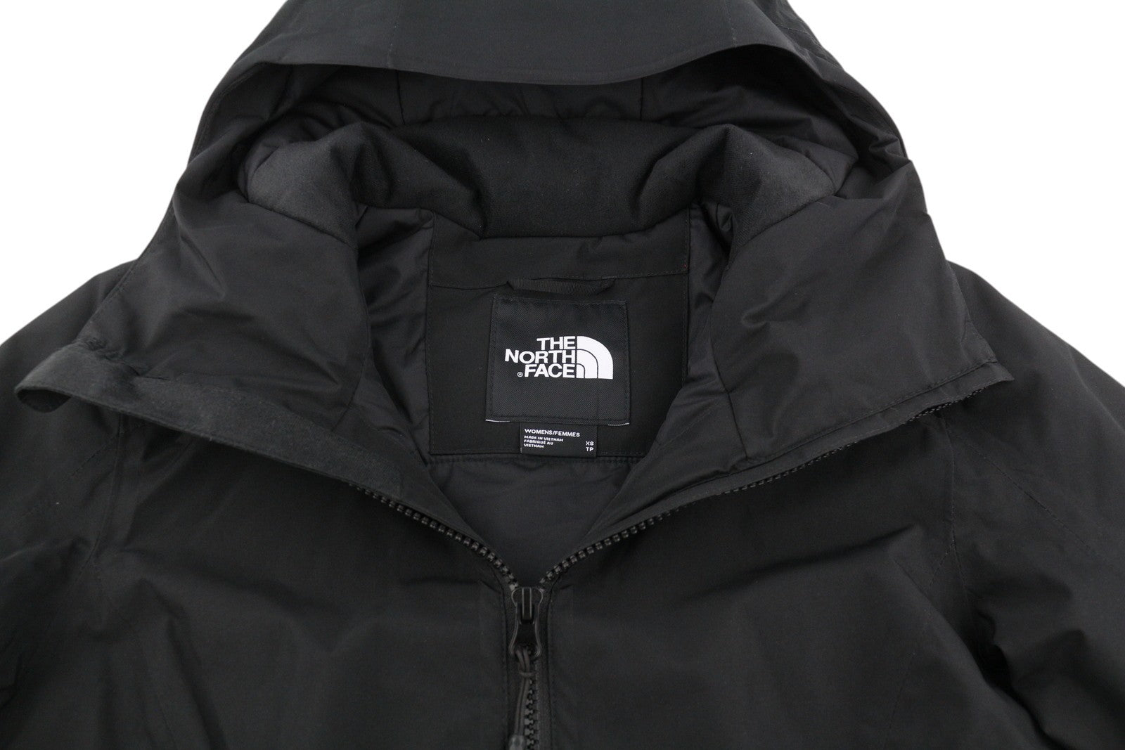 „The North Face Hikesteller“ izoliuota parka moterims, XS dydžio, juoda, su gobtuvu, sausos ventiliacijos funkcija. 