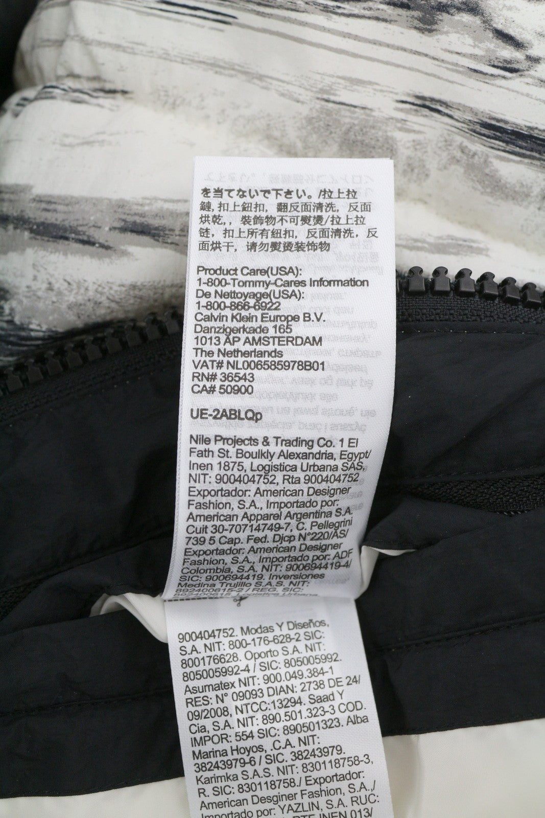 CALVIN KLEIN gofruotas nailoninis spalvotas dygsniuotas vyriškas švarkas, 2XL, raštuotas, RRP 325 € 