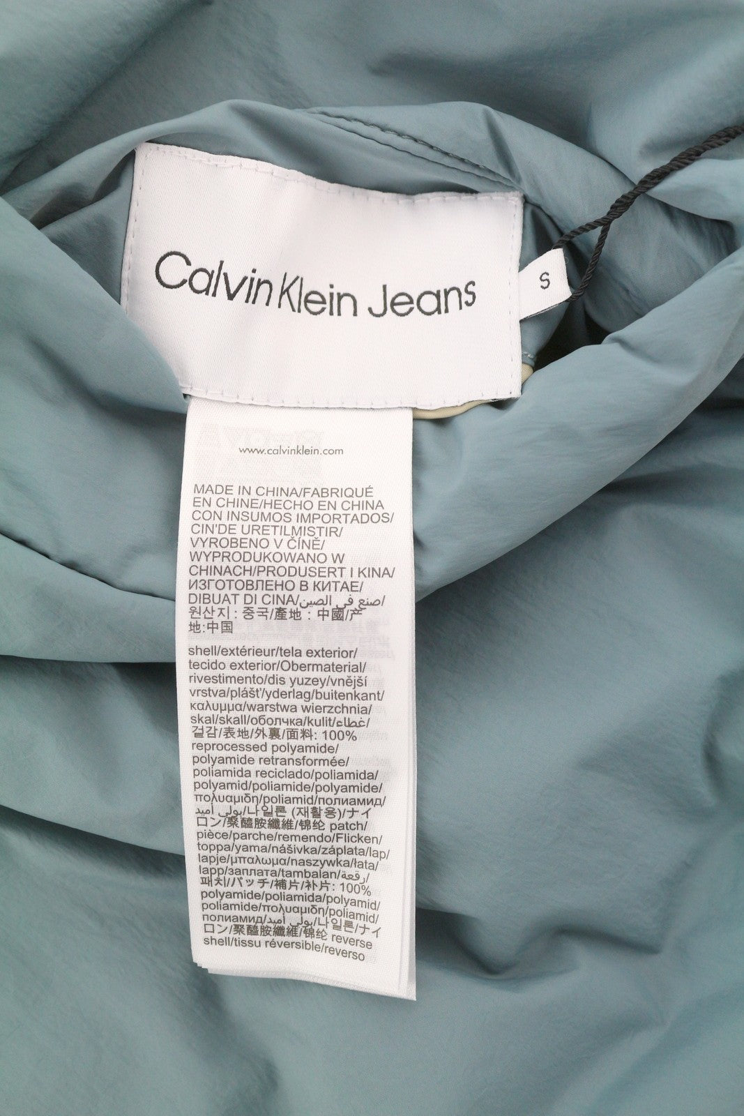 CALVIN KLEIN dvipusė sportinė striukė vyrams S dydžio unisex laisvo kirpimo, rekomenduojama kaina – 279 € 