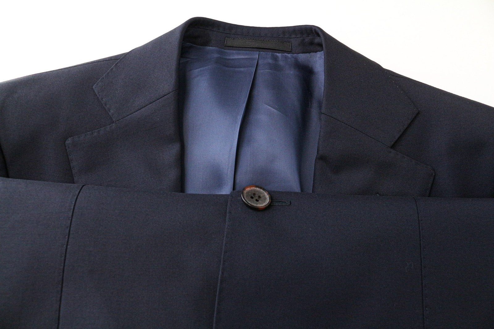 „SUITSUPPLY Lazio Blueline“ vyriškas švarkas, UK36L, tamsiai mėlynas, su pamušalu, vienos krūtinės. 