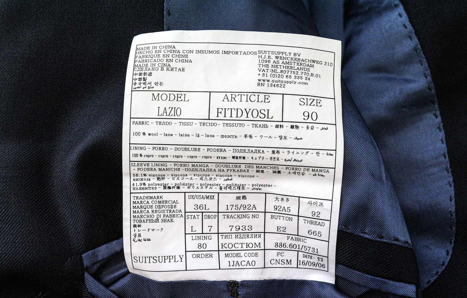 „SUITSUPPLY Lazio Blueline“ vyriškas švarkas, UK36L, tamsiai mėlynas, su pamušalu, vienos krūtinės. 