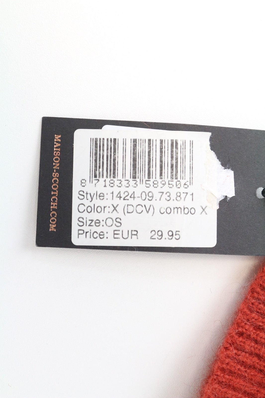 MAISON SCOTCH moteriška kepurė OS raudona moheros mišinio megzta kepurė su žvaigždės raštu 