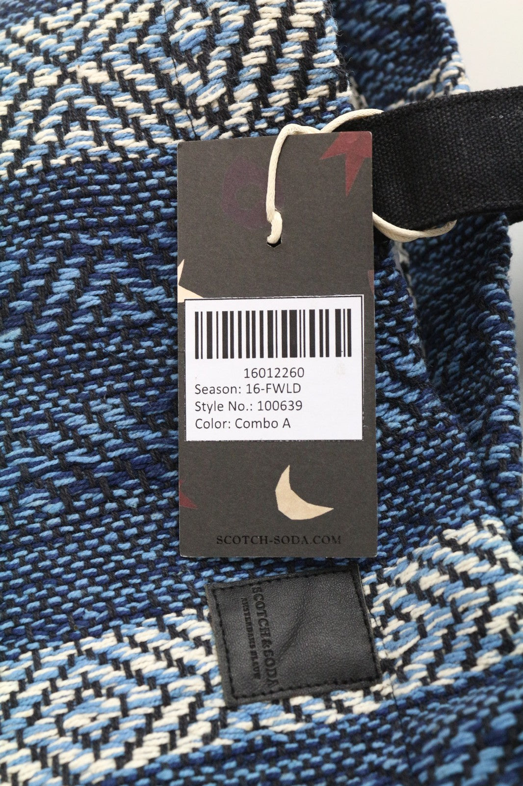 SCOTCH &amp; SODA Ams Blauw moteriškas krepšys OS mėlynos spalvos raštuotas laisvalaikio rankinukas su kutais rankena 