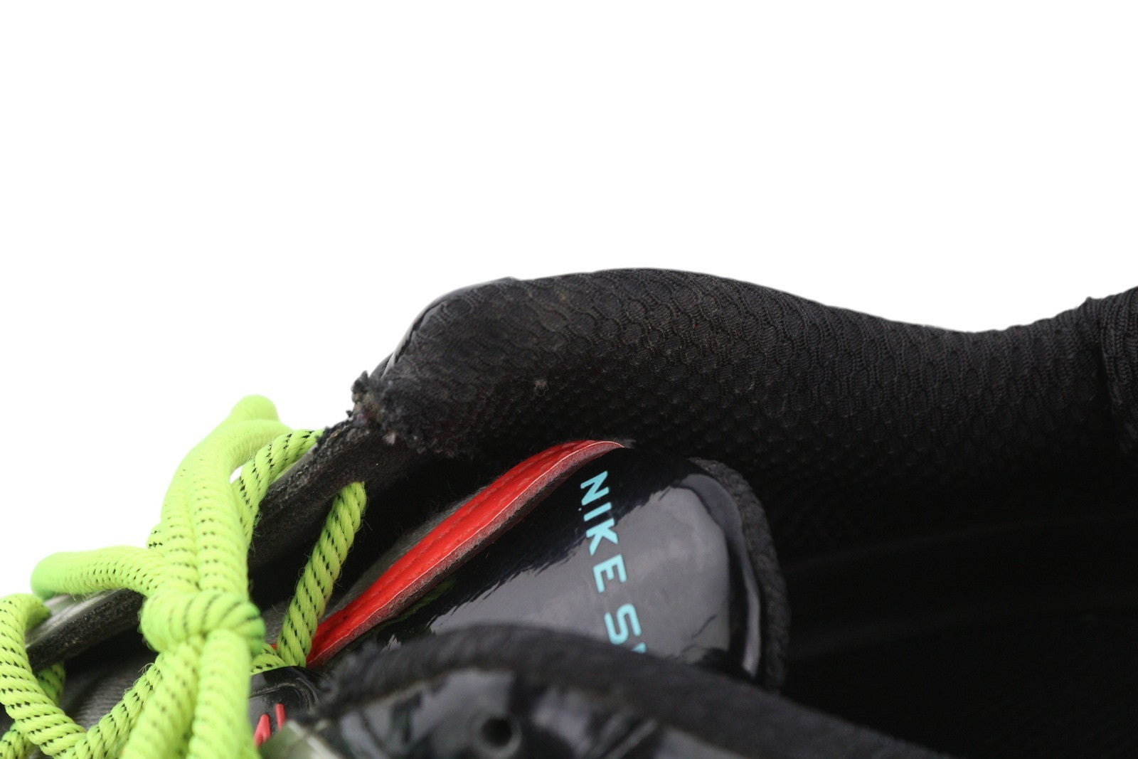 NIKE SHOX vyriški sportbačiai, žemapadžiai, suvarstomi, migdolų nosimis, EU42.5, juodi 